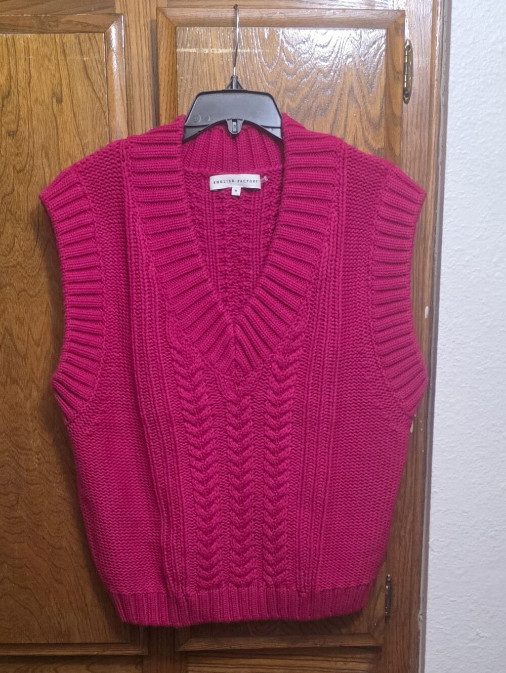 English Factory Bright Fuchsia Cable Knit V-Neck Sweater Vest Size M